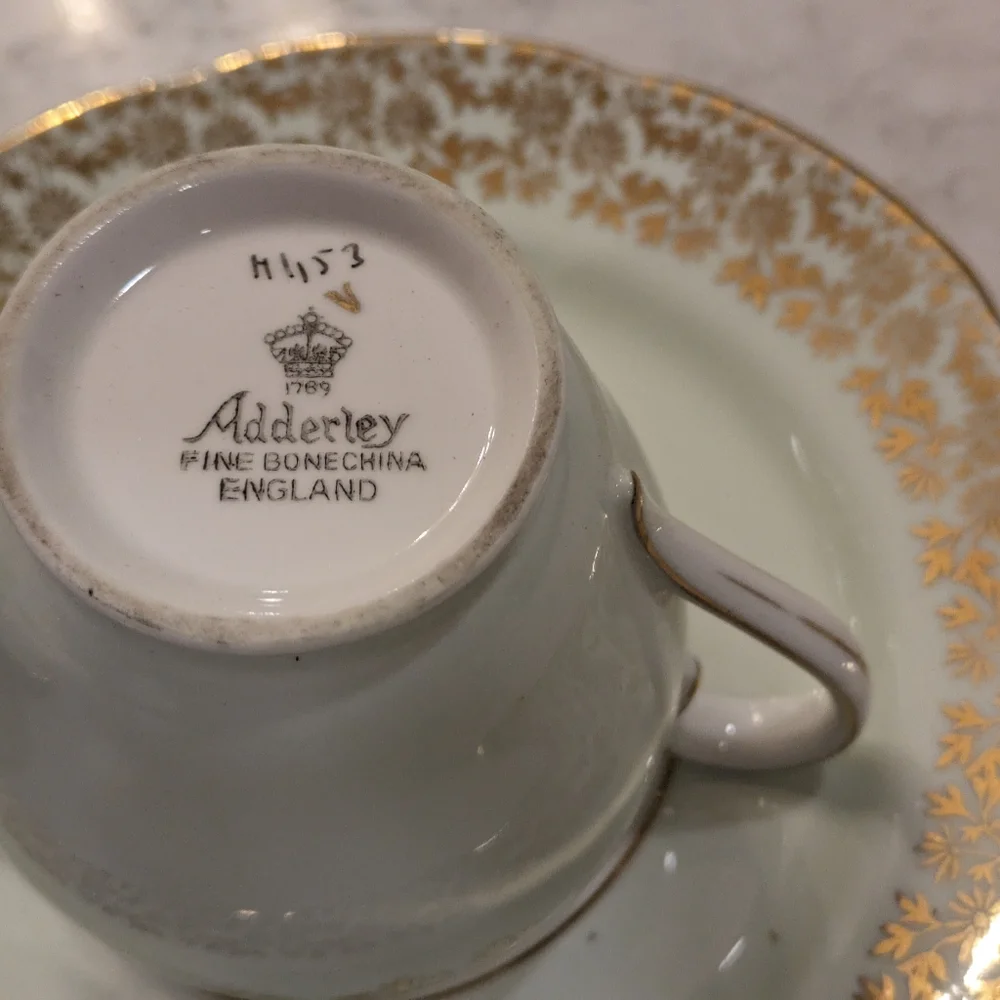 6 Pieces Adderley Teapot, Teacups & Saucer